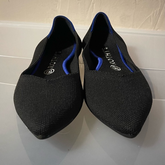 Rothy’s The Point Black Solid - Picture 4 of 8